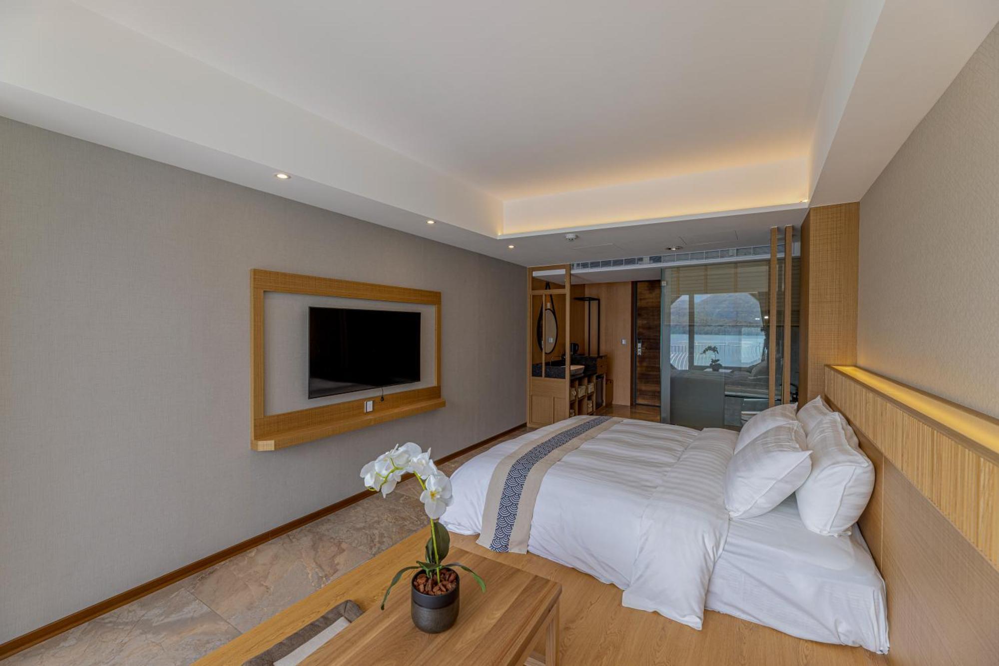 Sun Moon Lake Apollo Resort Hotel Юйчи Экстерьер фото